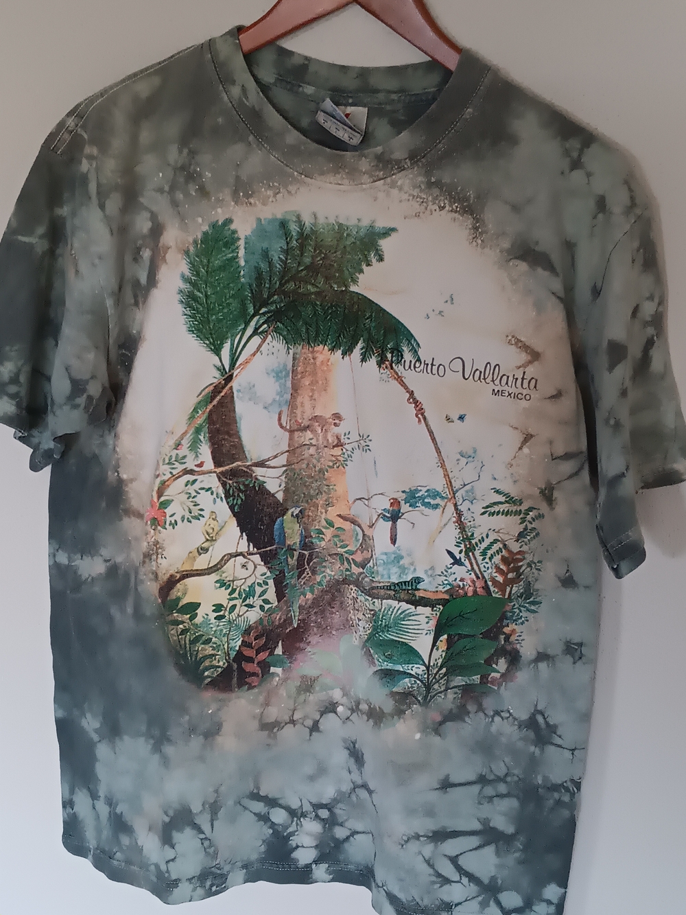 Vintage 90s Puerto Vallarta Mexico Tropical Nature Graphic Tie-Dye Tee - Green